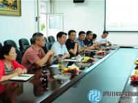 崇庆中学迎接宜宾市江安中学教师一行到校交流访问