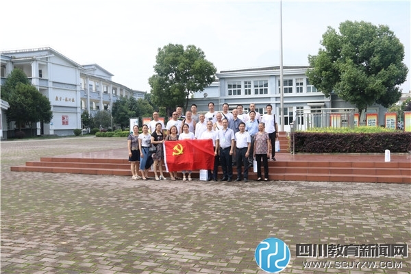 6-27天马合影.JPG